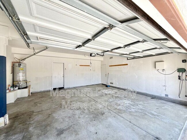 Building Photo - 46383 Vianne Ct