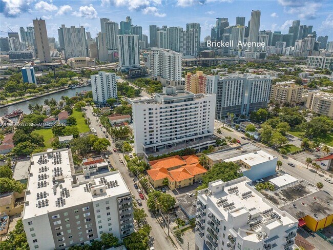 Building Photo - 36 NW 6th Ave