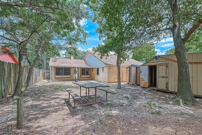 Building Photo - 3527 Acorn Springs Ln