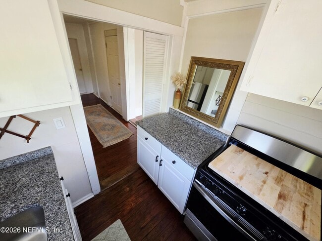 Building Photo - 1717 Aberdeen St