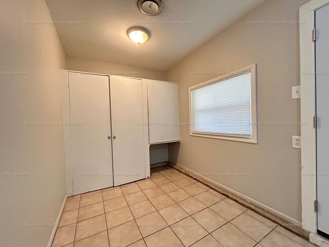 Building Photo - FOR LEASE | Mid-town Tulsa | 3 Bed, 2 Bath...