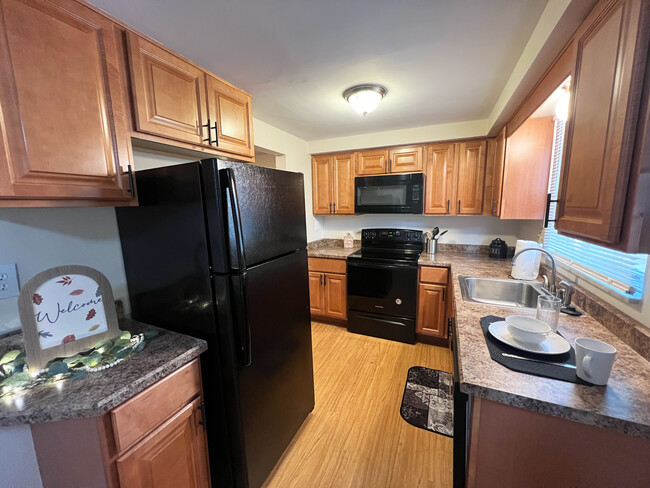 Stone Villa Court_Kitchen View - Stone Villa Court