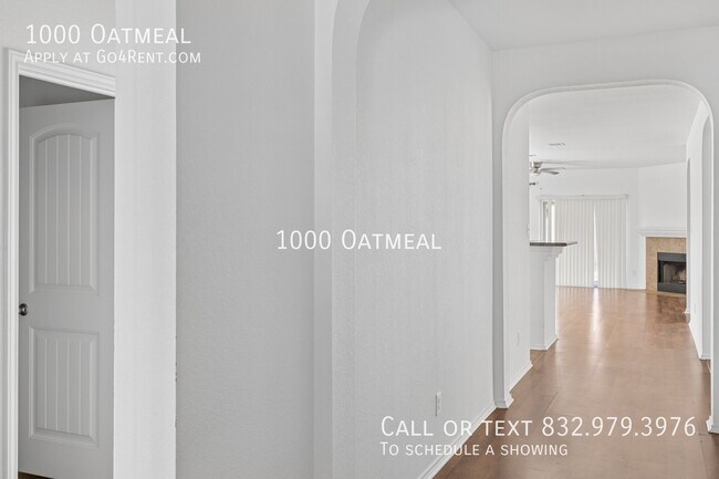 Building Photo - 1000 Oatmeal-