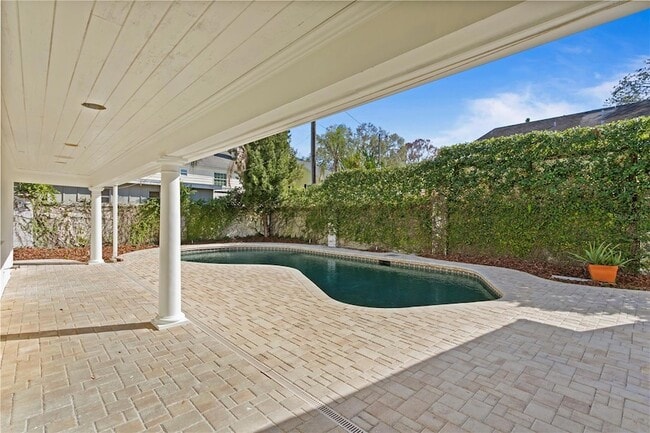 Building Photo - 4704 W Brookwood Dr