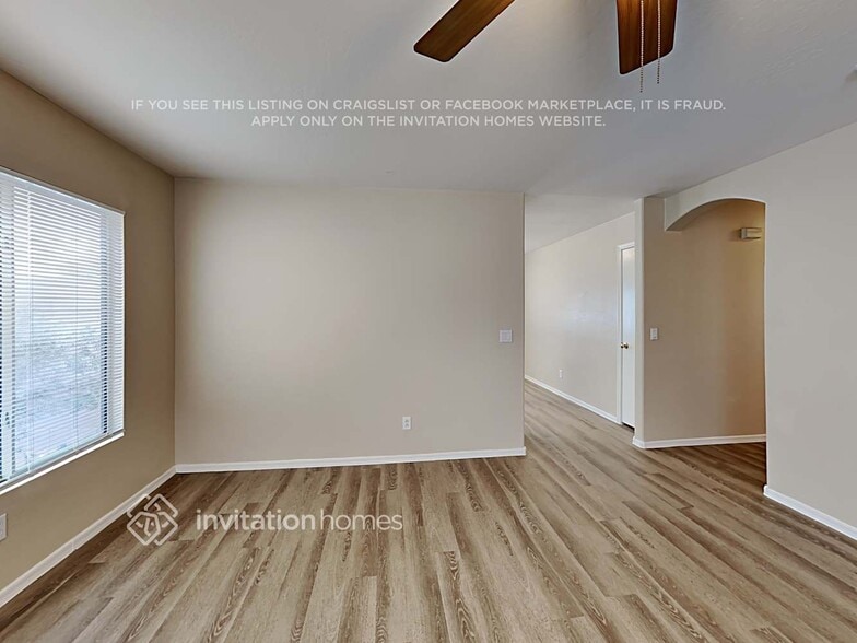 Building Photo - 12425 W Sweetwater Ave