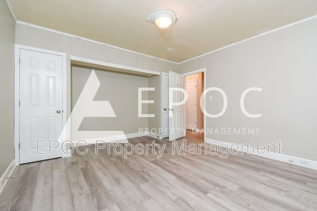 Building Photo - 2512 Stockton St