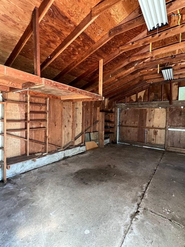 Building Photo - Peaceful Country Home with Patio & Detached Garage