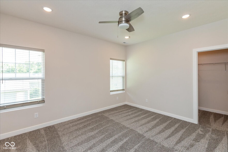 Primary Bedroom - 227 N Hamilton Ave