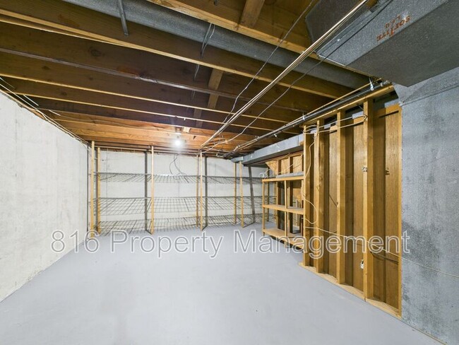 Building Photo - 3233 Shady Bend Dr