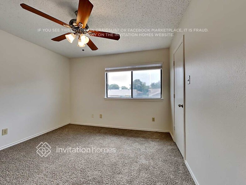 Building Photo - 1666 Clarendon Dr