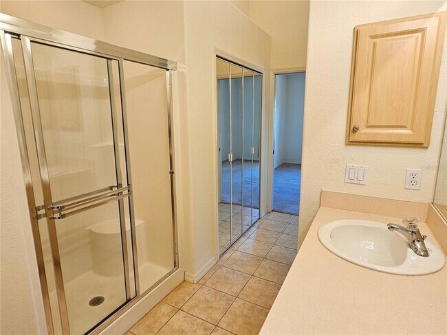 Building Photo - 904 Casa Del Lago Way