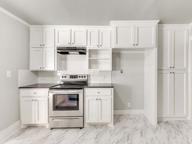 Building Photo - 912 NW 98th St