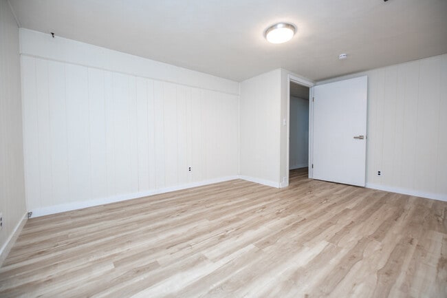 Building Photo - Home in Far North Peoria