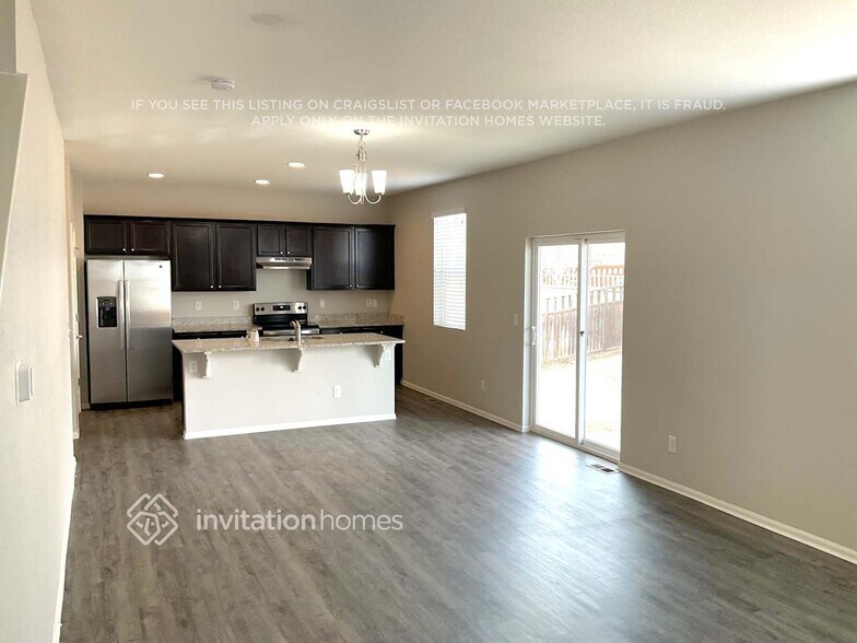 Building Photo - 1733 Jade Ave