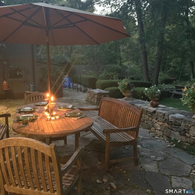 Building Photo - 21 Old Mill Rd