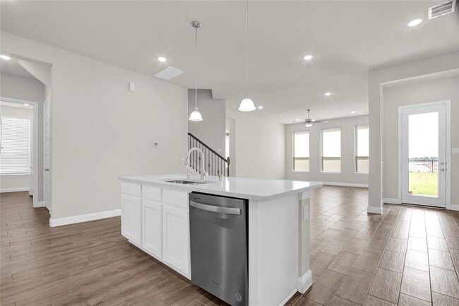 Building Photo - 6019 Marsh Lk Ct