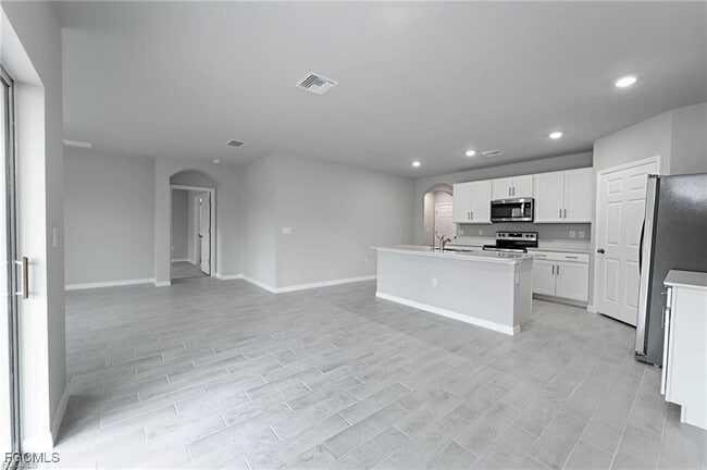 Building Photo - 1705 NW 31st Pl