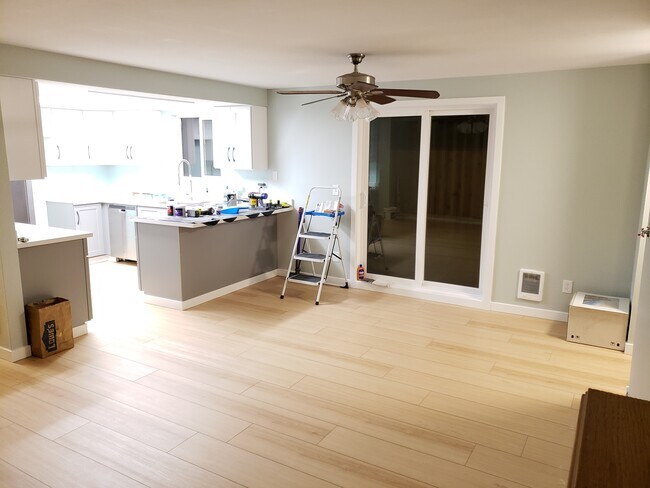 Building Photo - 808 East Guiberson Street