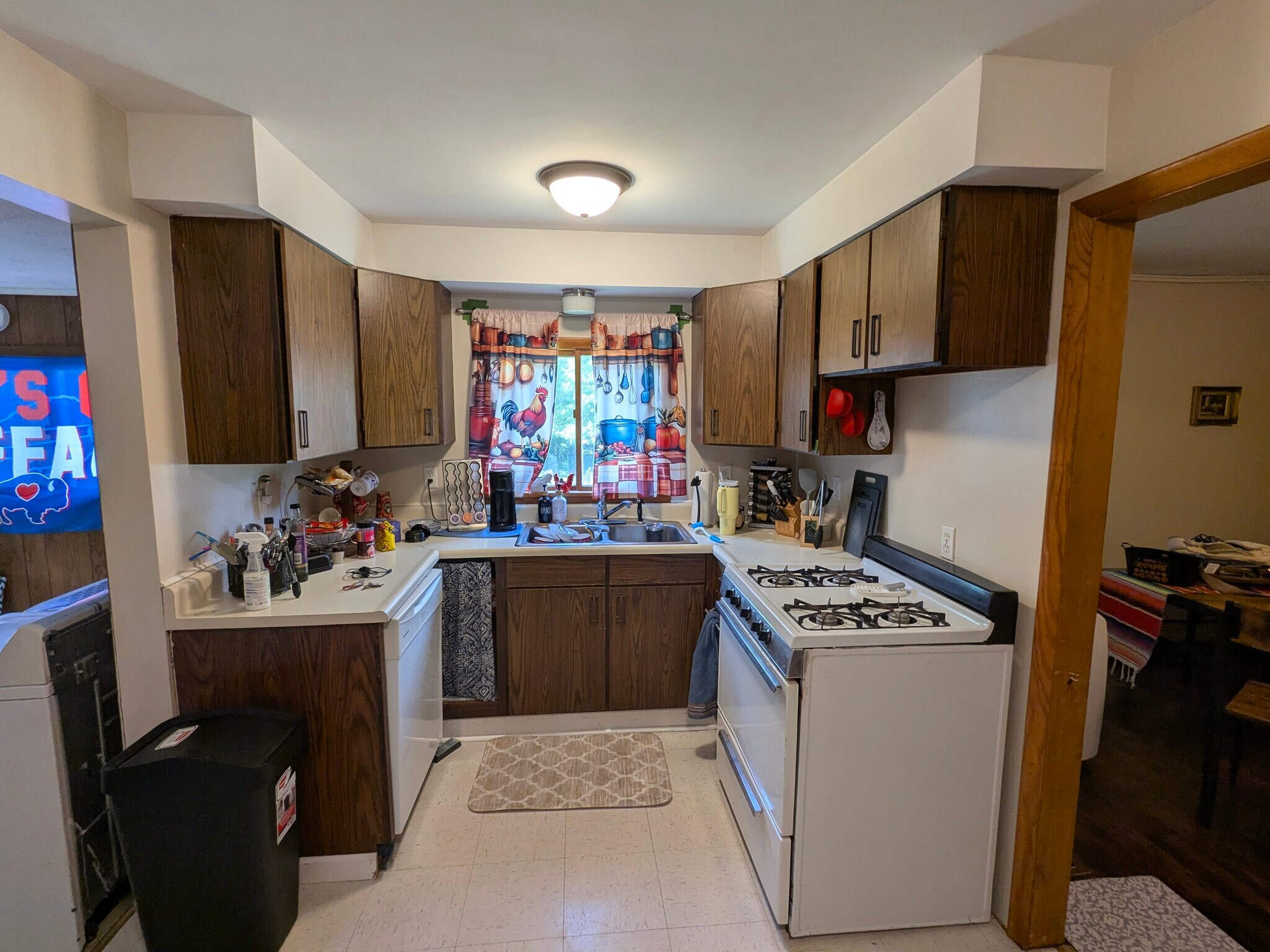 Building Photo - 26 Rexford St