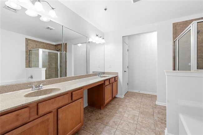 Building Photo - 1709 Caswell Pkwy