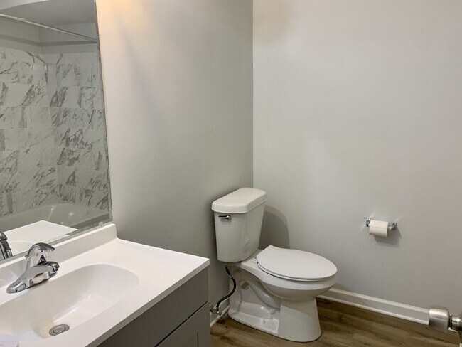 Building Photo - $500 off one month.  Call for details. "Ch...