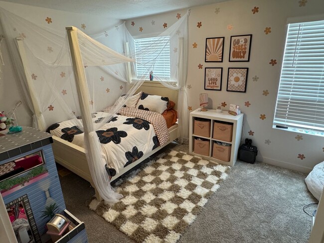 Building Photo - Beautiful NEW build, 4 bedroom 2 bathroom