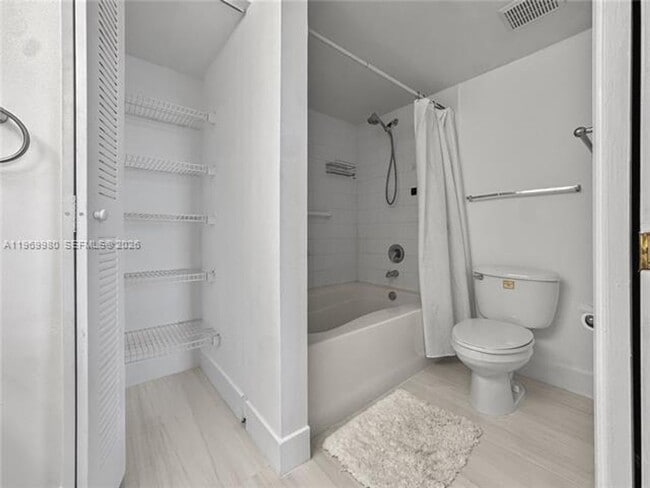 Building Photo - 2123 Renaissance Blvd