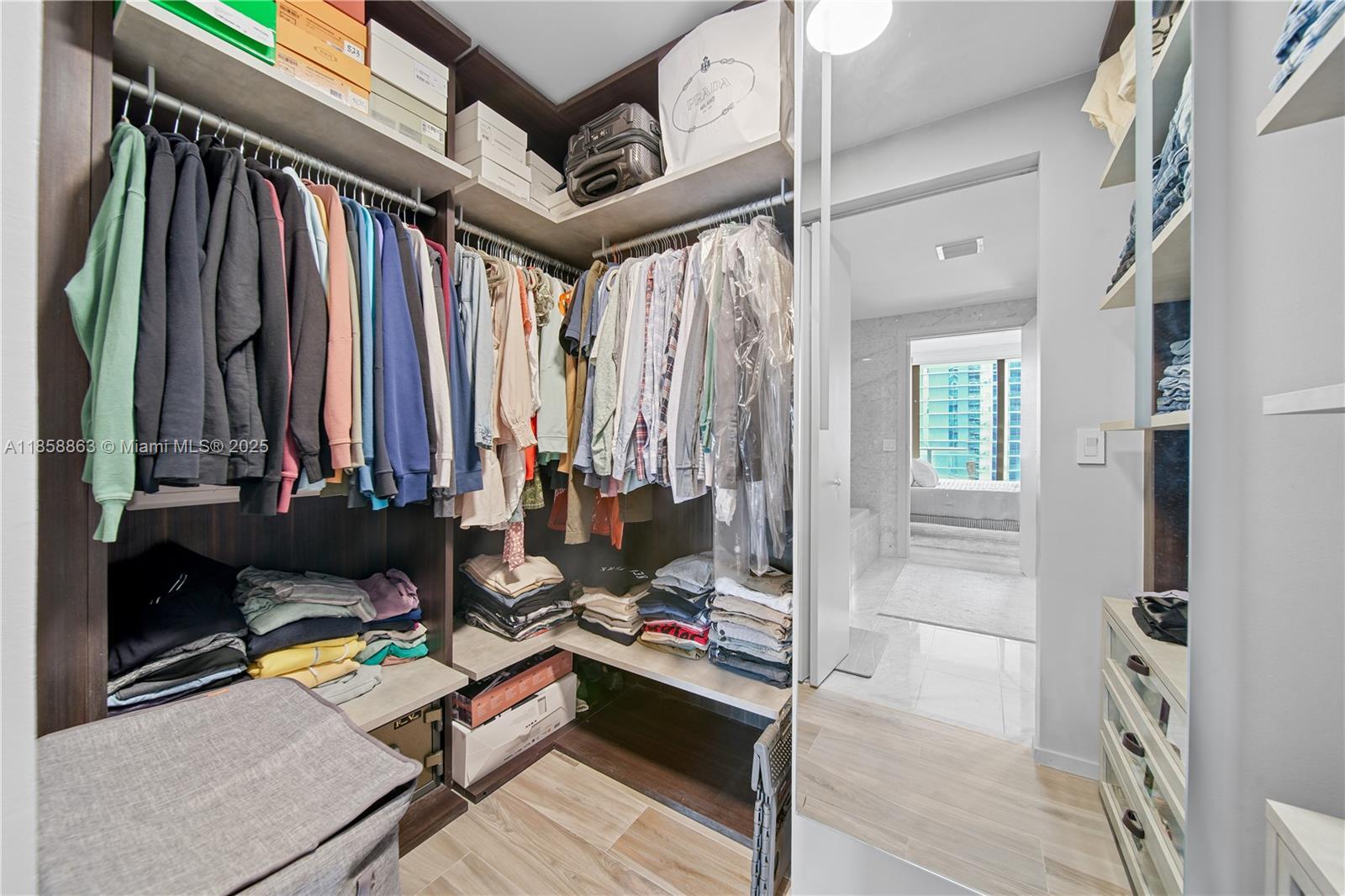 Building Photo - 801 S Miami Ave