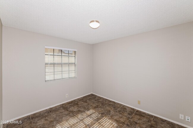 Building Photo - 3724 W Carol Ann Way
