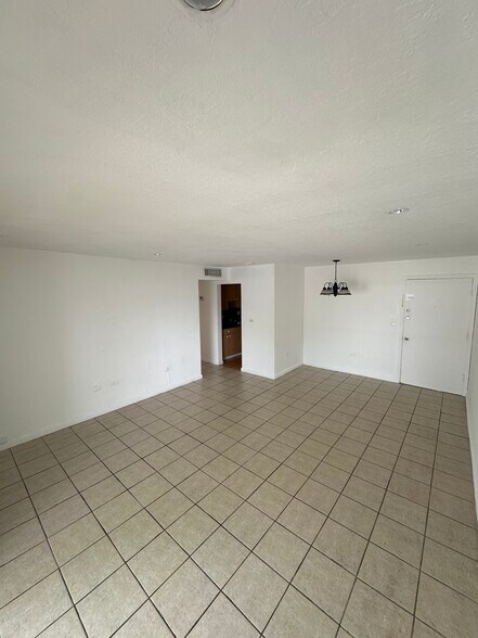 Building Photo - 7226 SW 94th Pl