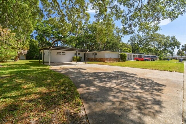 Building Photo - 535 W Palmeden Dr