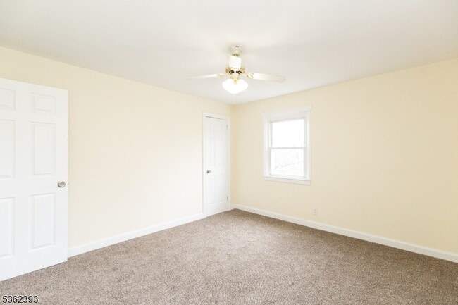 Building Photo - 78 Koyen St