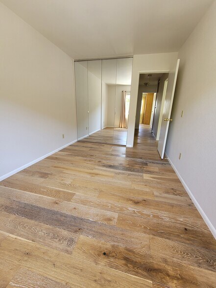 bedroom 2 - 35 La Costa Ct