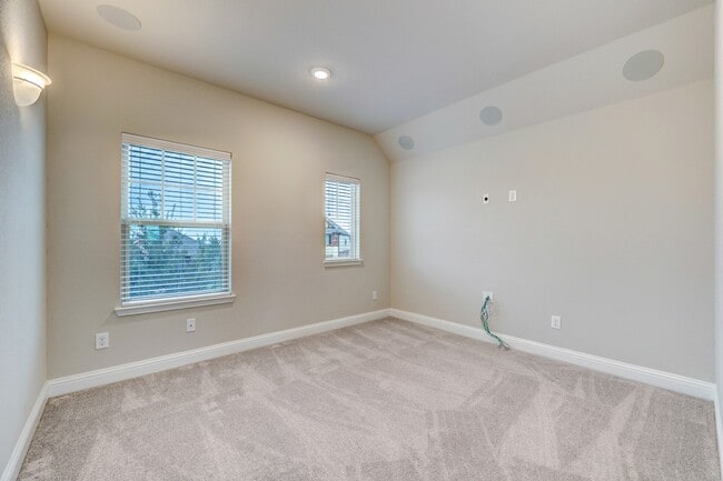 Building Photo - 3602 Bosc Dr