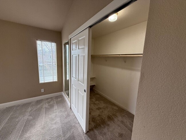 Building Photo - Gated 3BR|2.5BA|1508SF|2 Car Garage| Tenant pays $175 for WS&G | Community Pool, Clubhouse, & Fis...