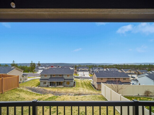 Building Photo - Charming North Spokane Home in a Quiet Neighborhood