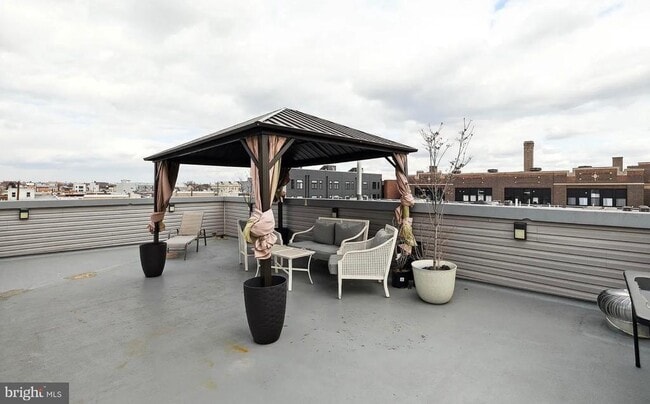 Building Photo - 2813 Tilton St