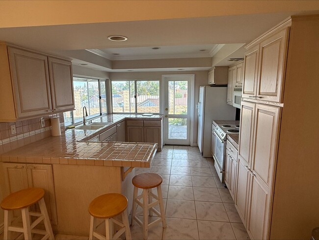 Building Photo - 3 bed 2 bath home for rent in Dimond bar, CA