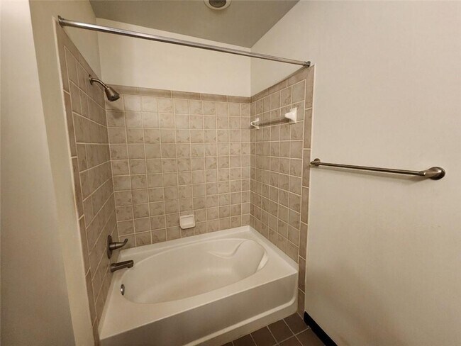 Building Photo - 5300 Peachtree Rd
