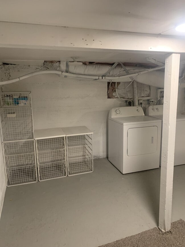 Building Photo - 306 NW 7th St