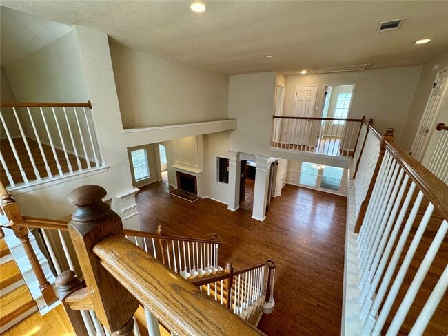 Building Photo - 10813 Redmond Rd