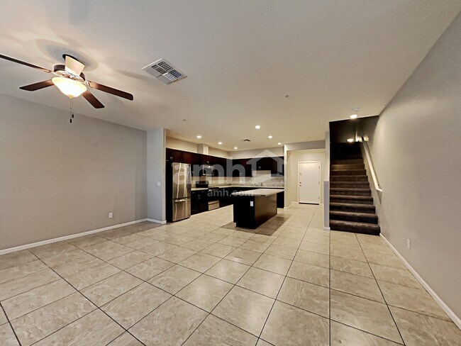 Building Photo - 20765 W Thomas Rd