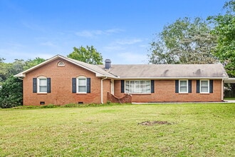 Building Photo - 5234 Swiss Air Dr