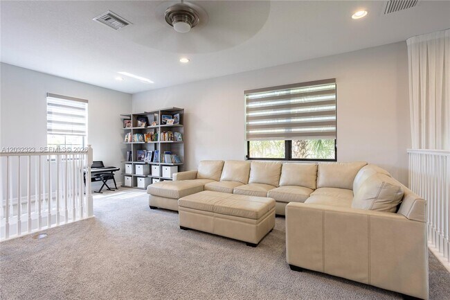Building Photo - 10069 Brickhill Dr