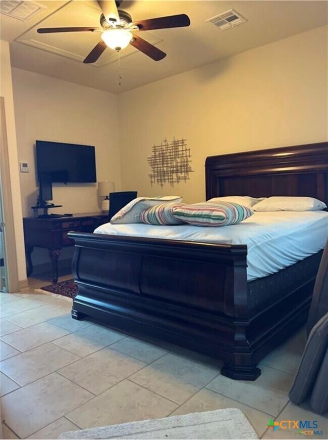 Building Photo - 1223 Gruene Vintage