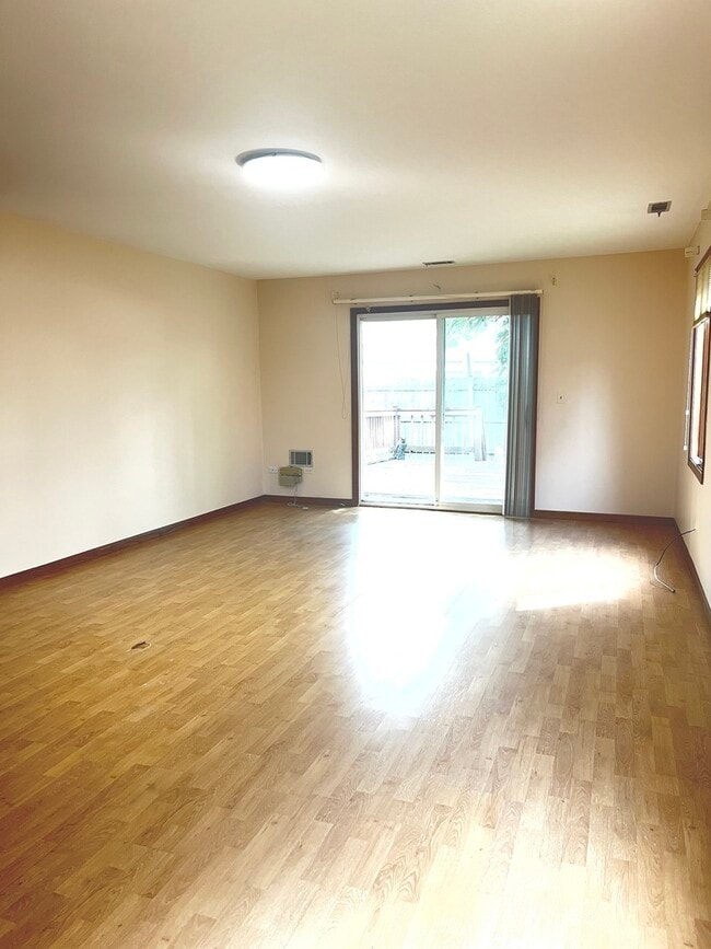 Building Photo - 1420 Chippewa Trail