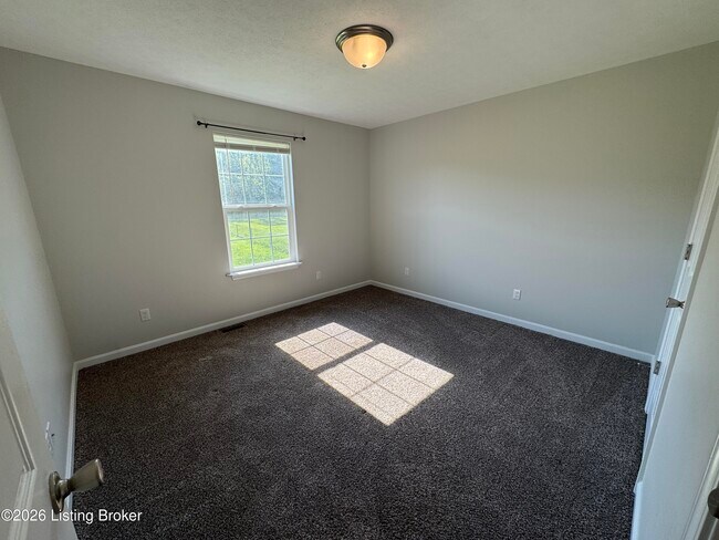 Building Photo - 25 Mandan Ct