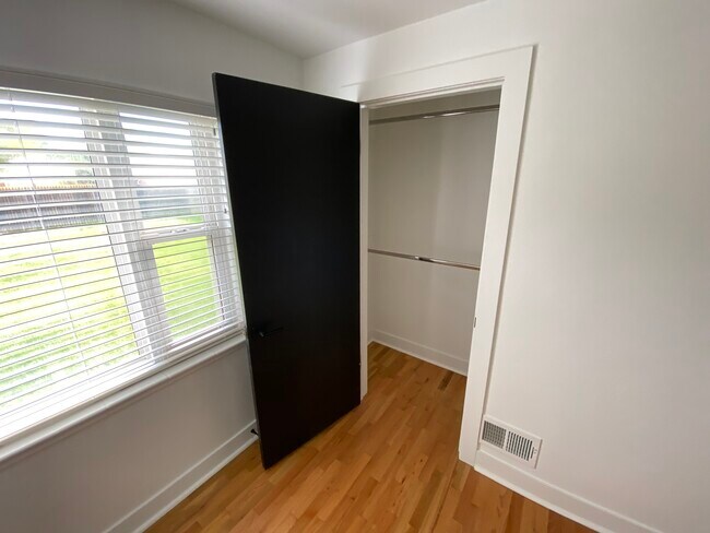 Bedroom closet - 2212 Perry St