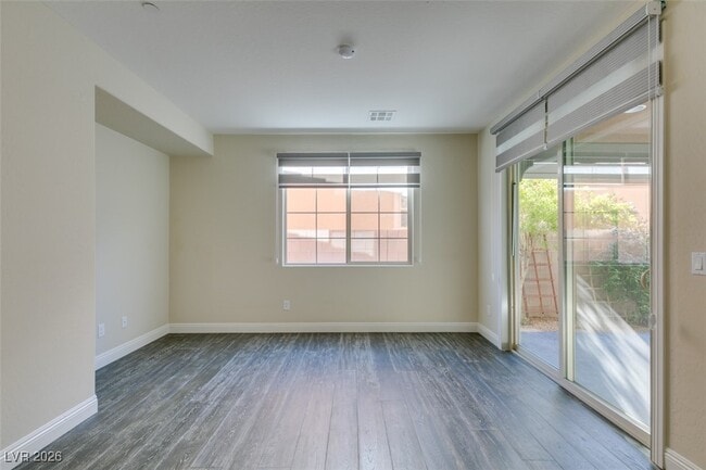 Building Photo - 2497 Birch Hollow St