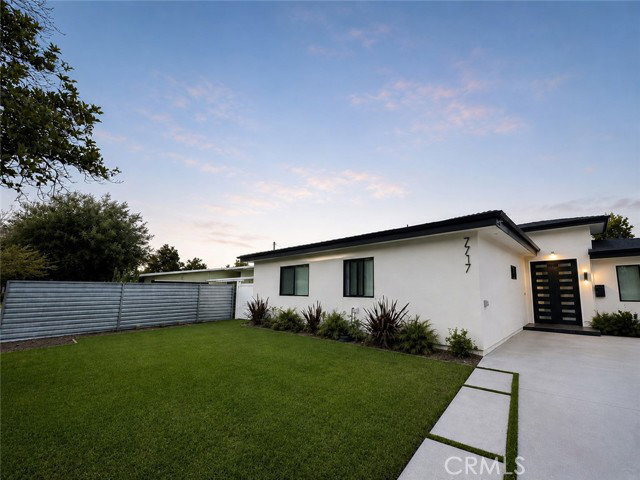 Building Photo - 7717 Jamieson Ave